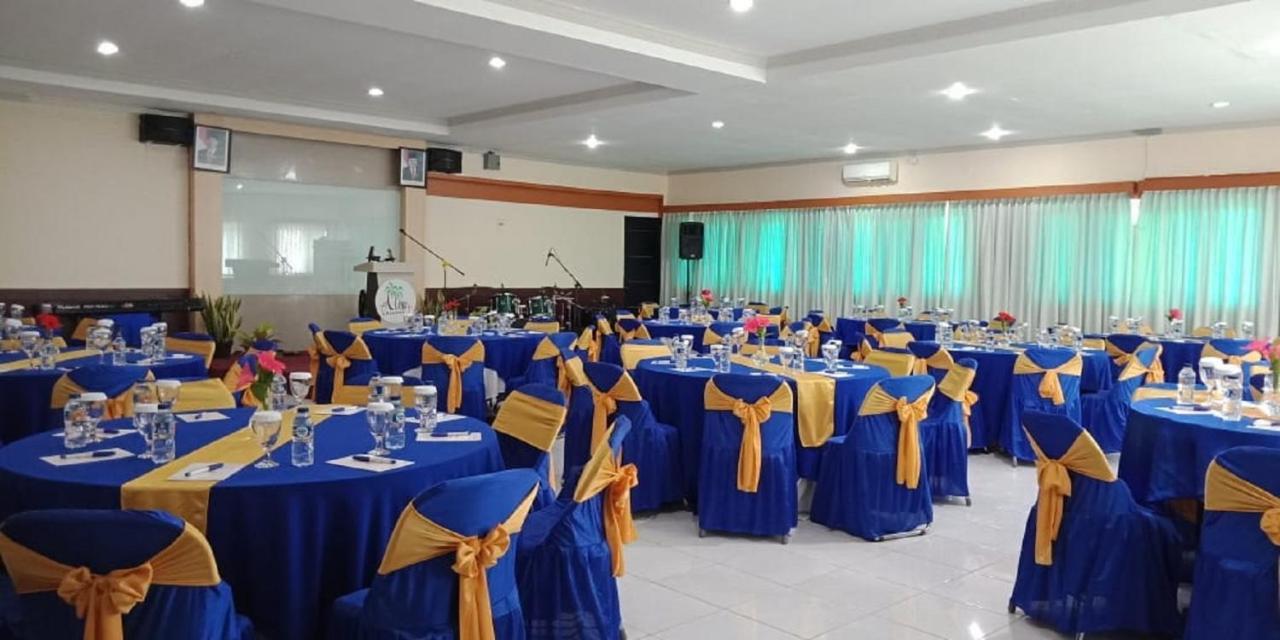 Allisa Resort Hotel Anyer Buitenkant foto